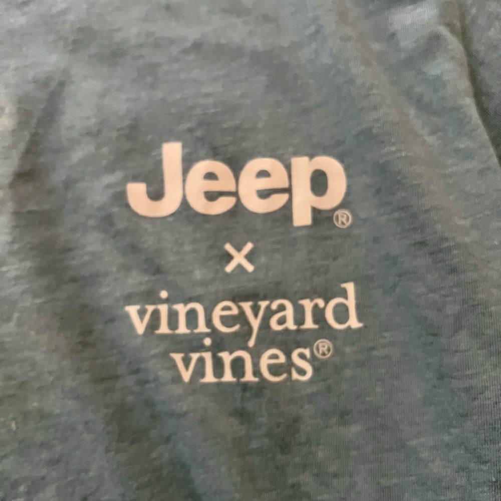 Vineyard Vines x Jeep Limited Edition Graphic Tee Men’s XS Blue Green EUC Rare - Picture 4 of 5